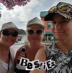 Meet your Posher, Jenna